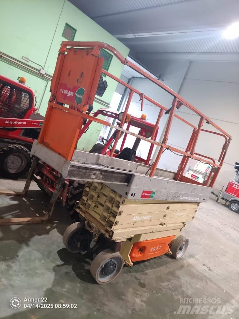 JLG 2630 ES Žirkliniai keltuvai