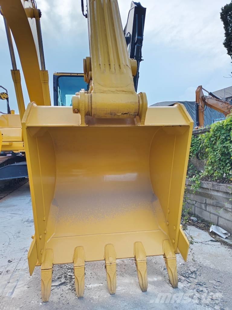 Komatsu PC 220-7 Vikšriniai ekskavatoriai
