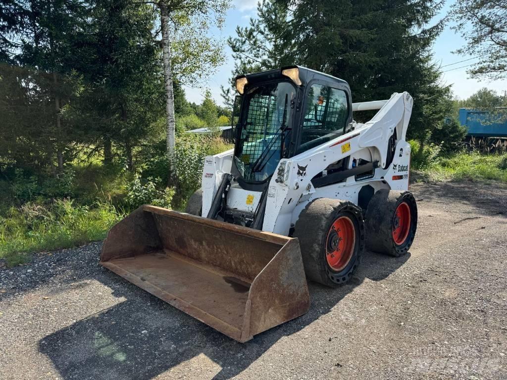 Bobcat S 850 Krautuvai su šoniniu pasukimu