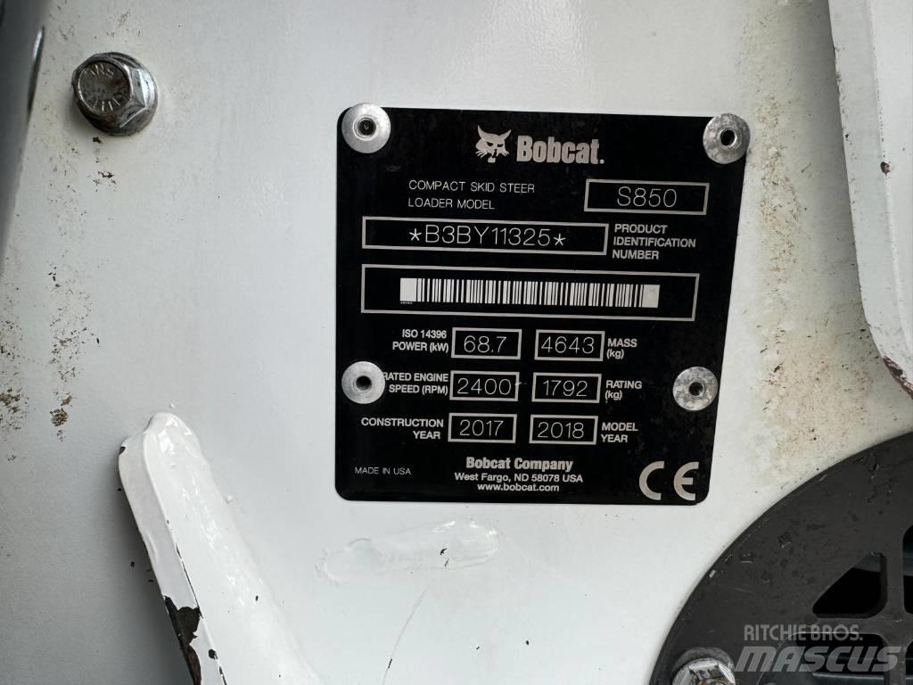 Bobcat S 850 Krautuvai su šoniniu pasukimu