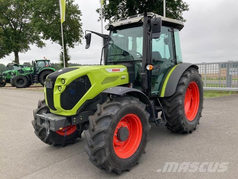 CLAAS AXOS 240 Traktoriai