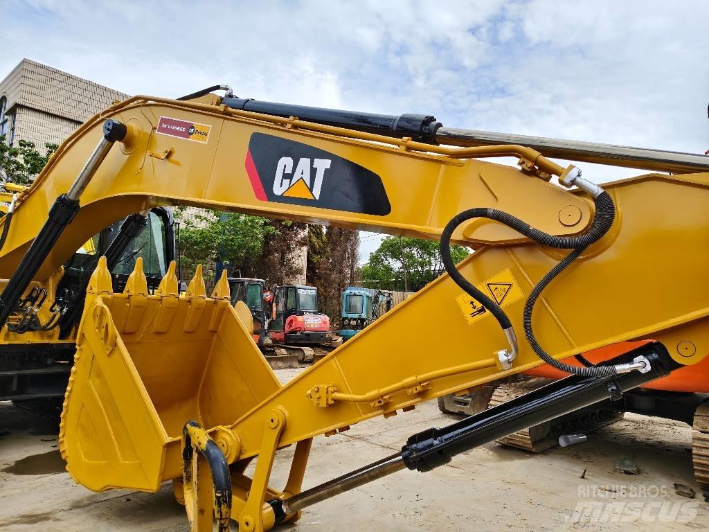 CAT 330 D2 L Vikšriniai ekskavatoriai
