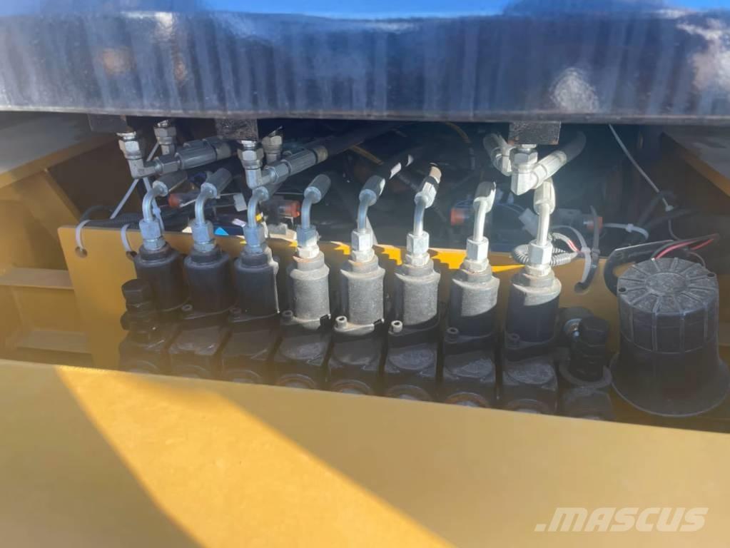 CAT 420F Ekskavatoriniai krautuvai