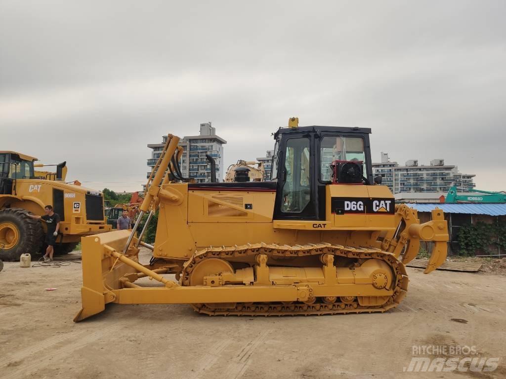 CAT D 6 G Vikšriniai buldozeriai