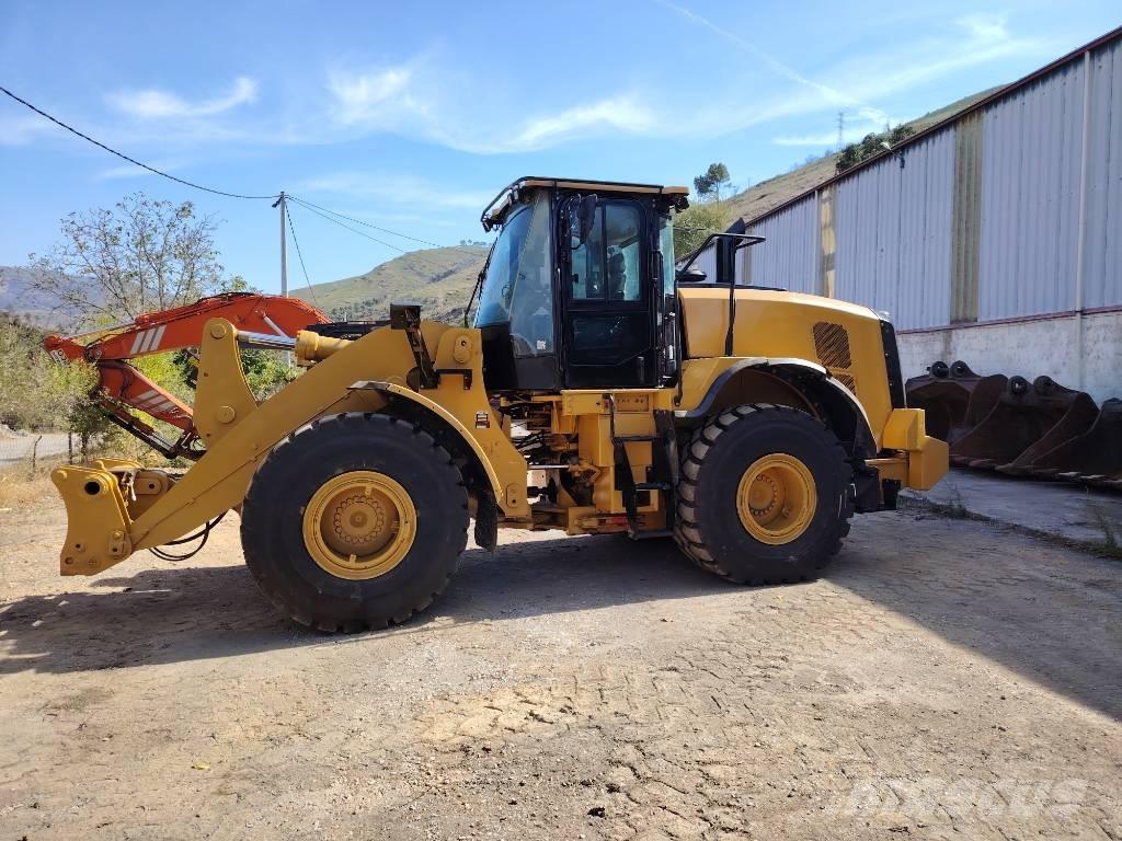 CAT 950 M Naudoti ratiniai krautuvai