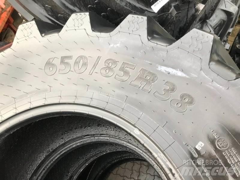 BKT 650/85R38 Padangos, ratai ir ratlankiai