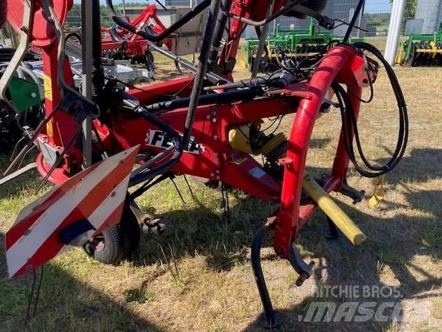 Fella TH 900 Hydro Šieno grėbliai ir vartytuvai