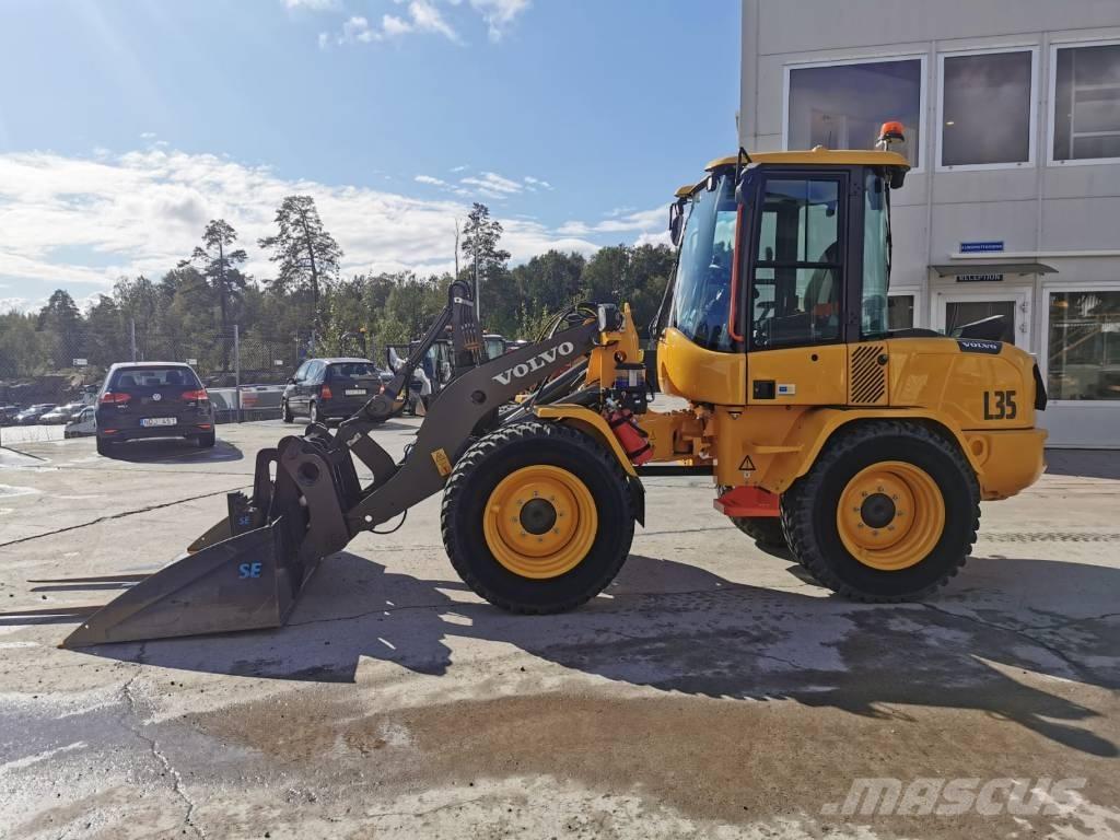 Volvo L35HT Naudoti ratiniai krautuvai
