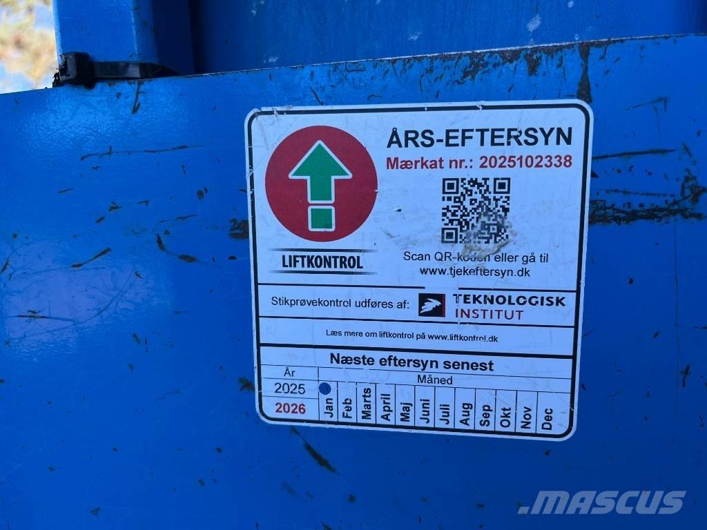 Genie GRC 12 Vertikalūs stiebiniai keltuvai