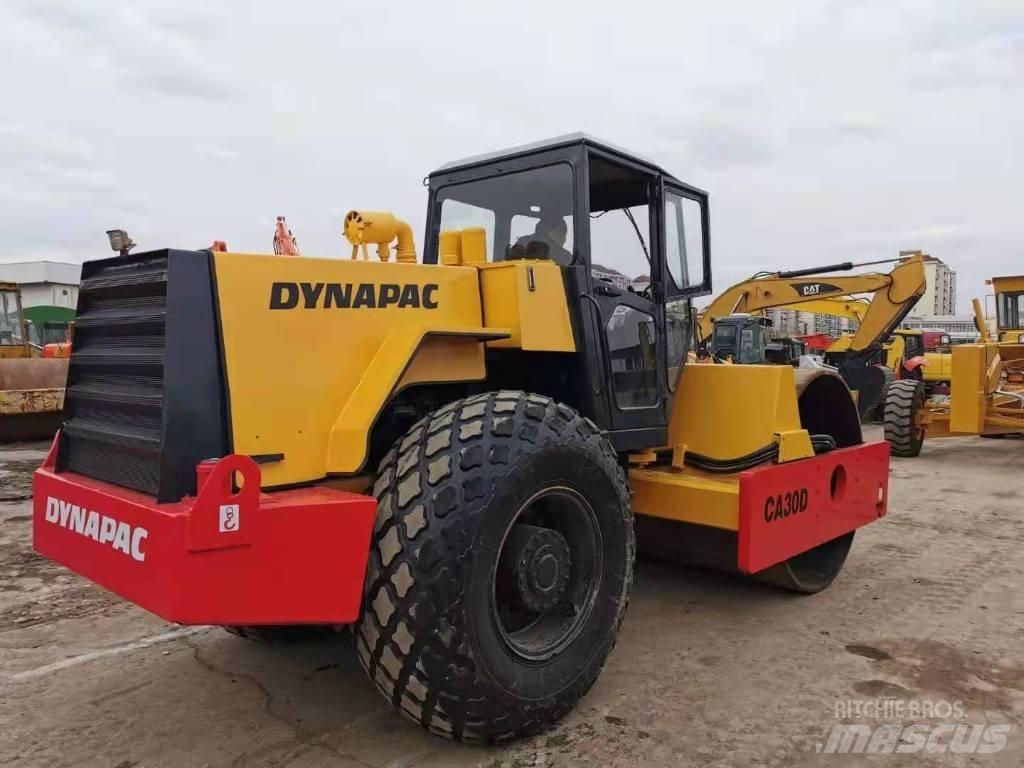 Dynapac CA 30 D Vieno būgno volai