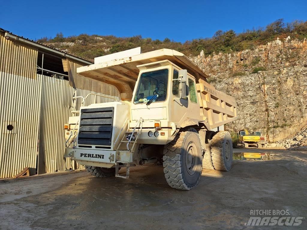 Perlini D655E Atliekų išvežimo technika