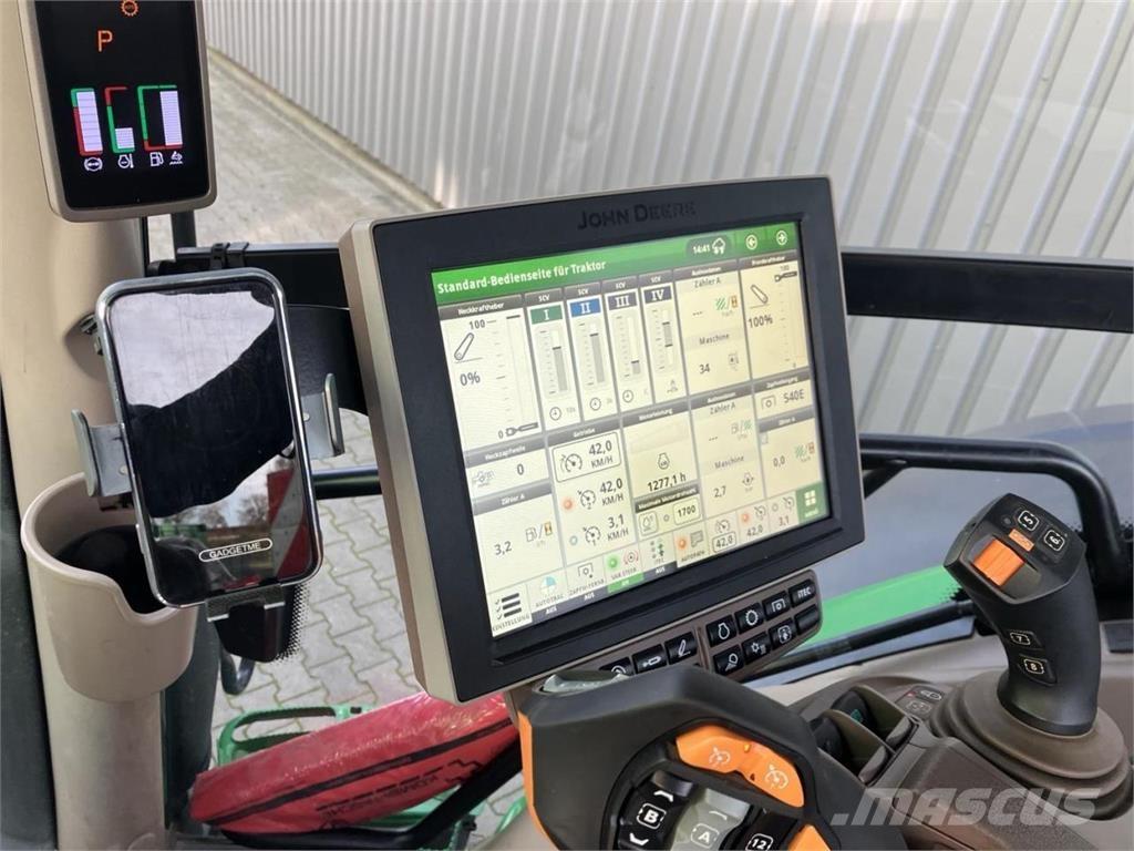 John Deere 6R 215 Traktoriai