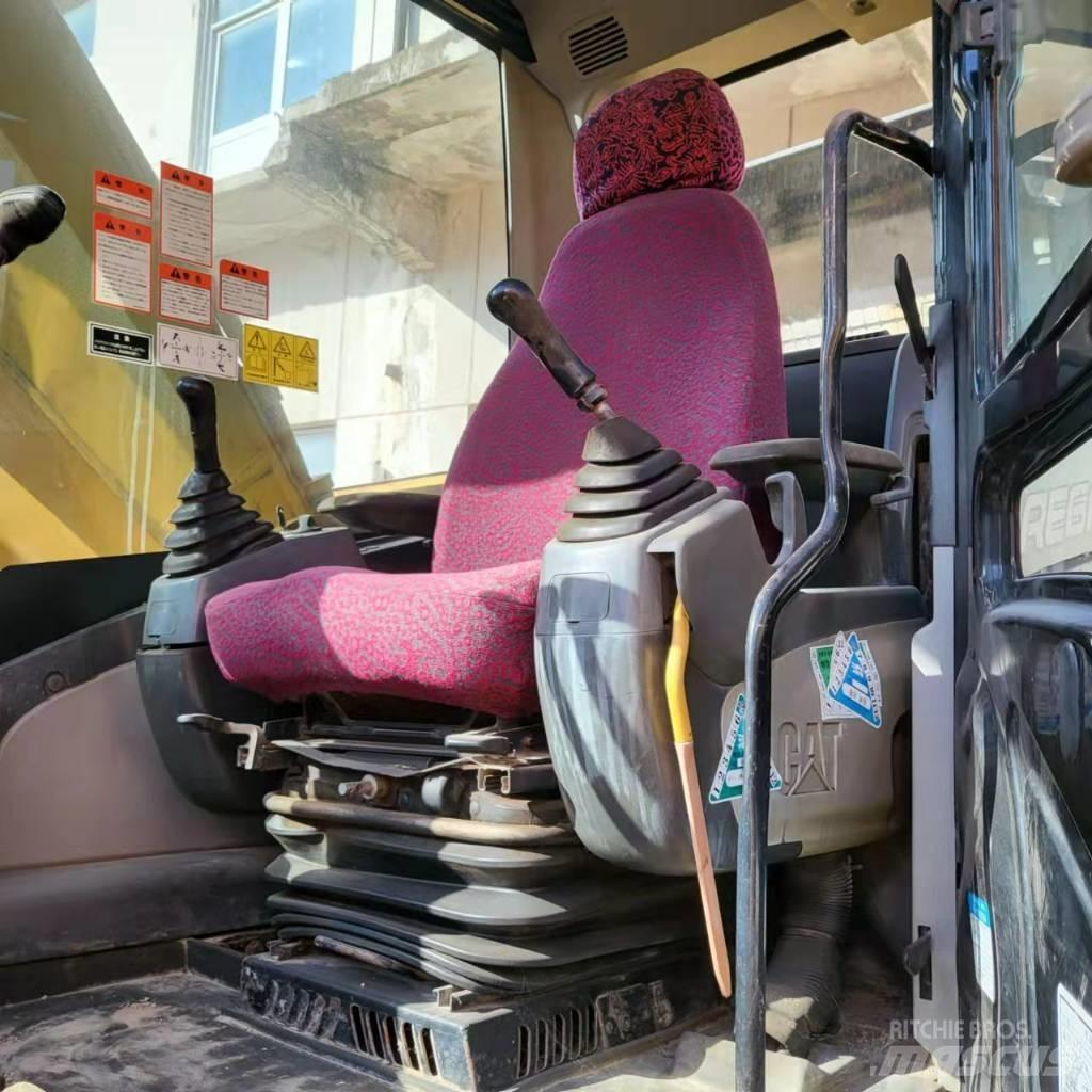 CAT 329 D Vikšriniai ekskavatoriai