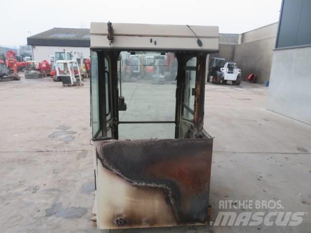 Schaeff HML 22 Kabinos ir interjeras