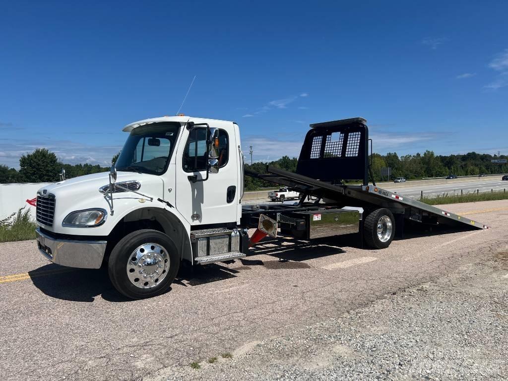 Freightliner M2 Pagalbos kelyje automobiliai