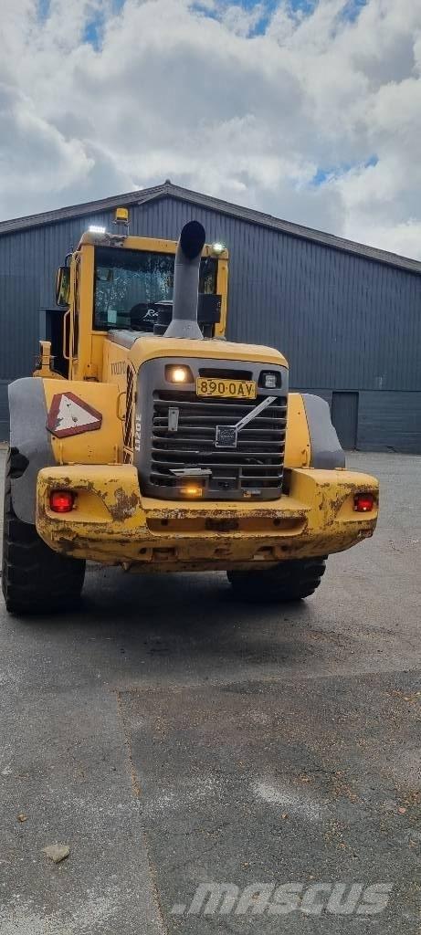 Volvo L 120 E Naudoti ratiniai krautuvai
