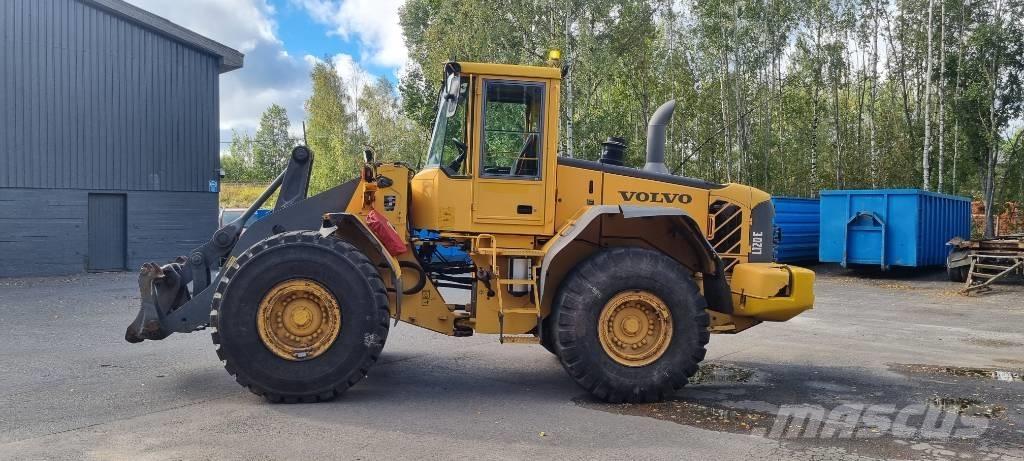 Volvo L 120 E Naudoti ratiniai krautuvai