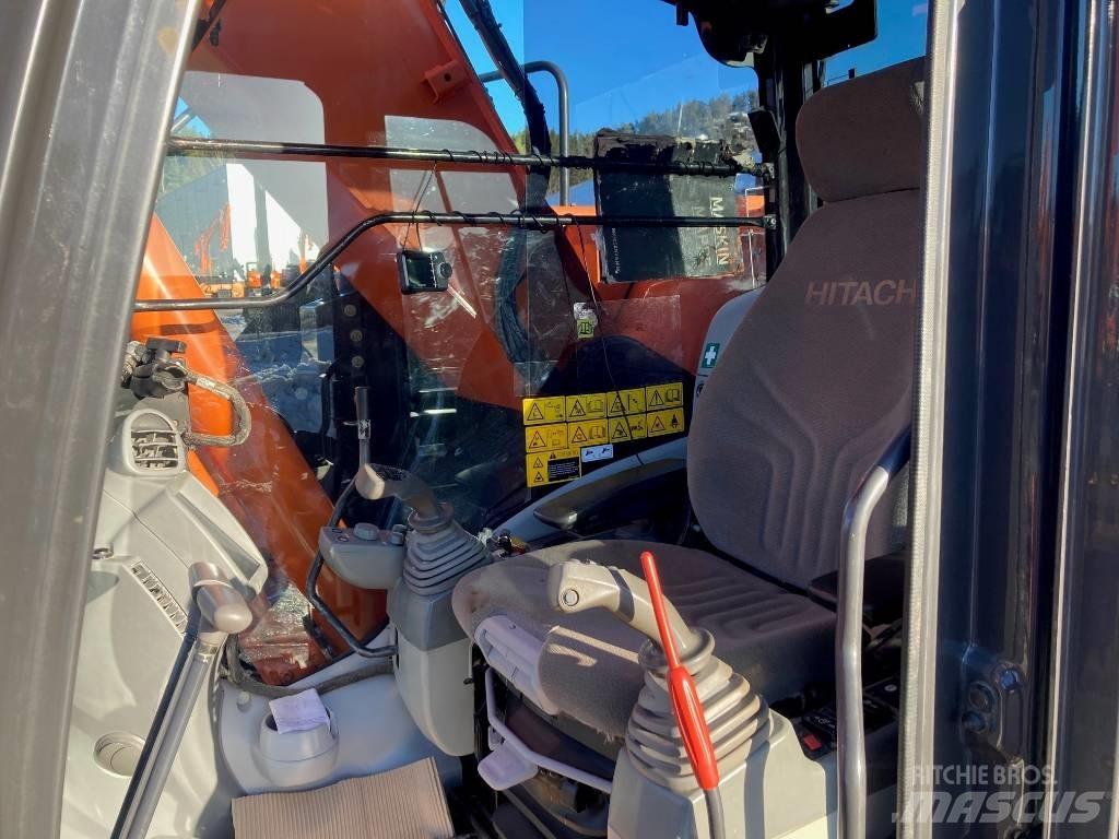 Hitachi ZX225USLC-5 Vikšriniai ekskavatoriai