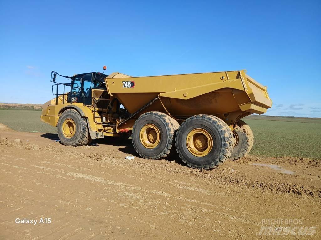 CAT 745 Karjeriniai savivarčiai