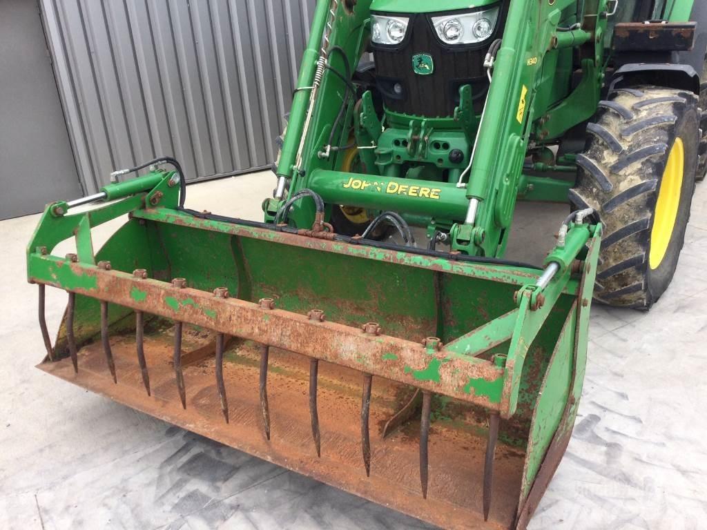 John Deere 6130R Traktoriai