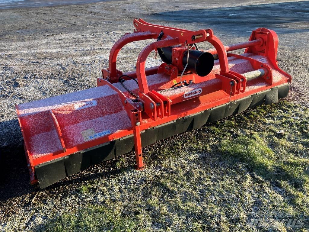 Maschio bufalo 300 Ganyklų šienapjovės / rėžtuvės