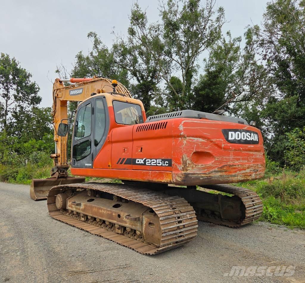 Doosan DX 225 LC Vikšriniai ekskavatoriai