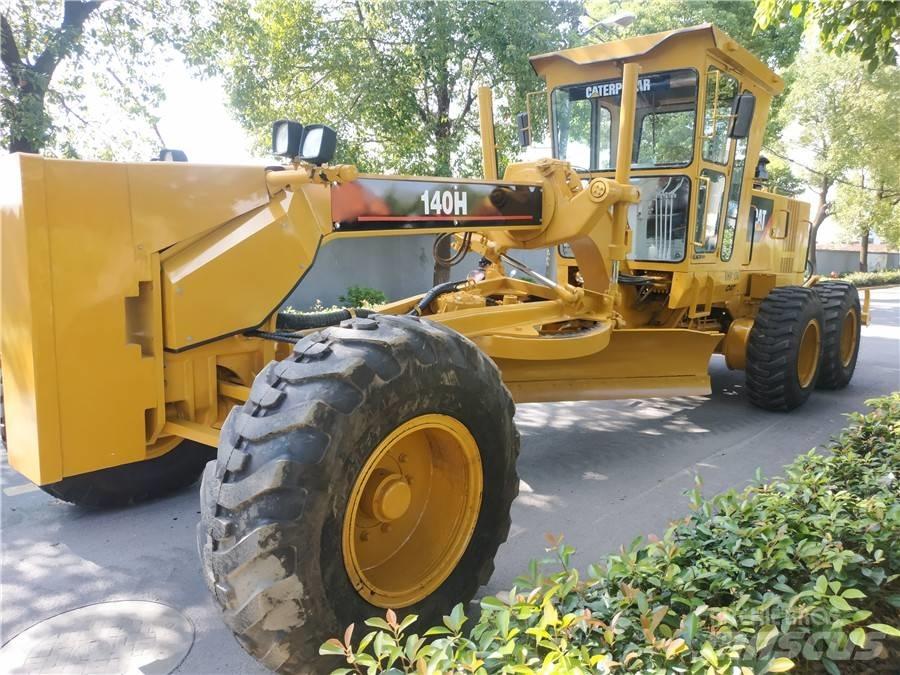 CAT 140 H Greideriai