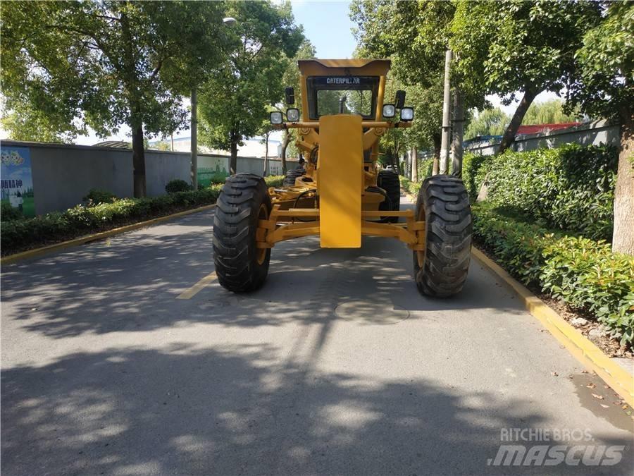 CAT 140 H Greideriai