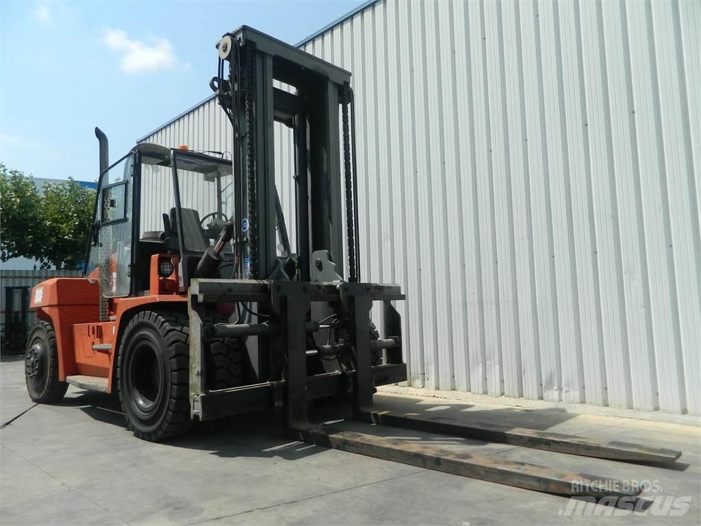 Kalmar DCE100 12 Dyzeliniai krautuvai