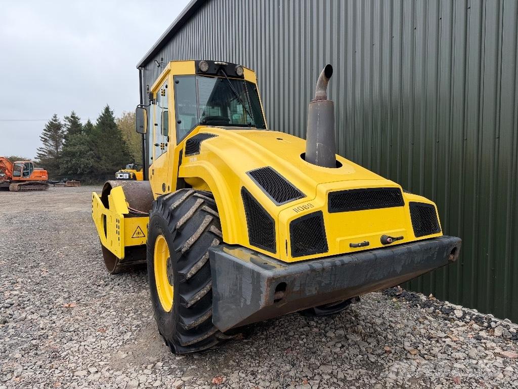 Bomag BW 213 D H-4 Vieno būgno volai