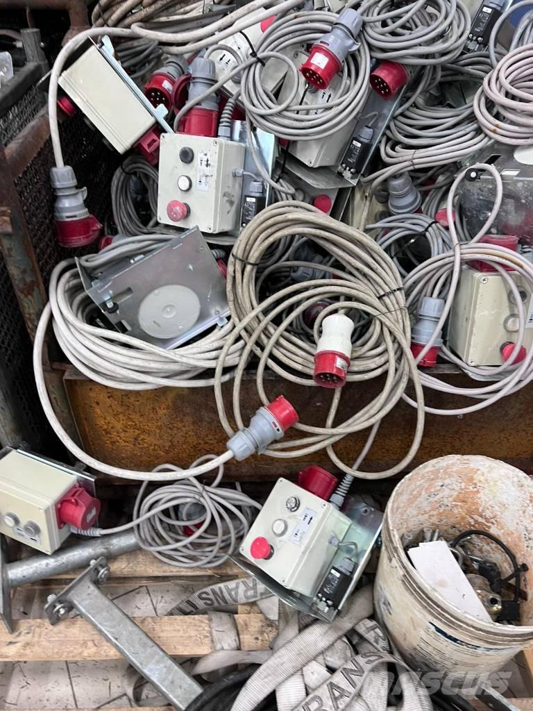 Geda 300 Z-ZP Statybiniai keltuvai