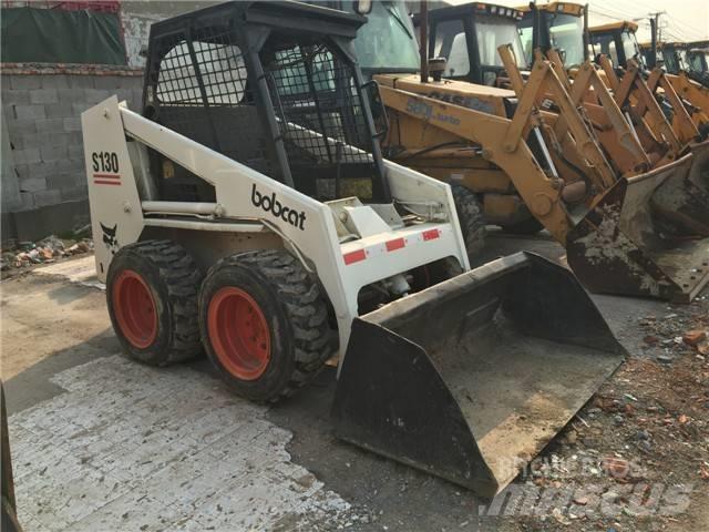 Bobcat S 130 Krautuvai su šoniniu pasukimu