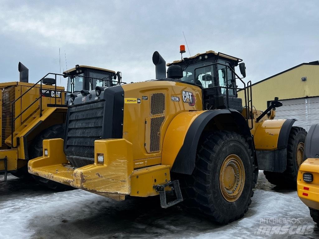 CAT 982 M Naudoti ratiniai krautuvai