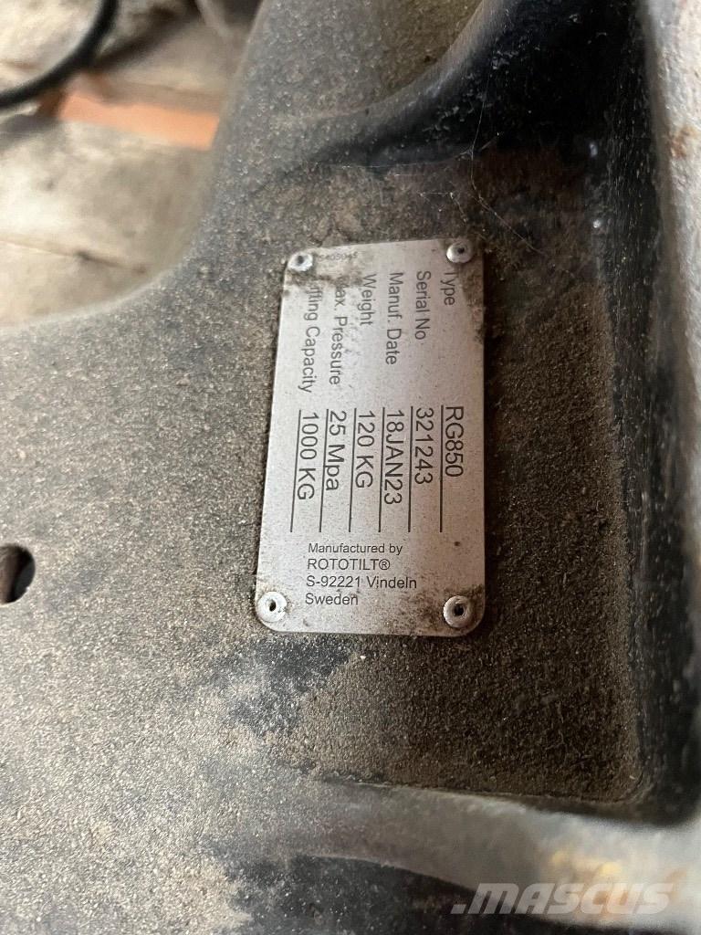 Rototilt R850 Statyba - Kita