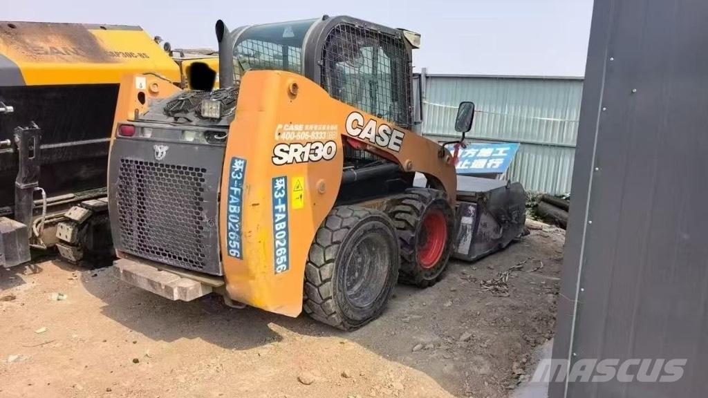 CASE SR 130 Krautuvai su šoniniu pasukimu
