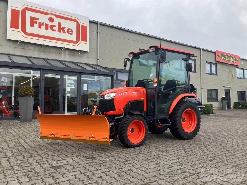 Kubota B2231 Naudoti kompaktiški traktoriai