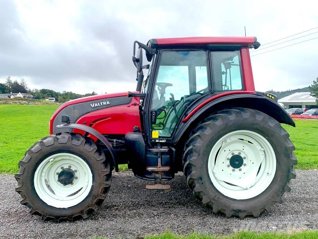 Valtra N101 Tractor Miško traktoriai
