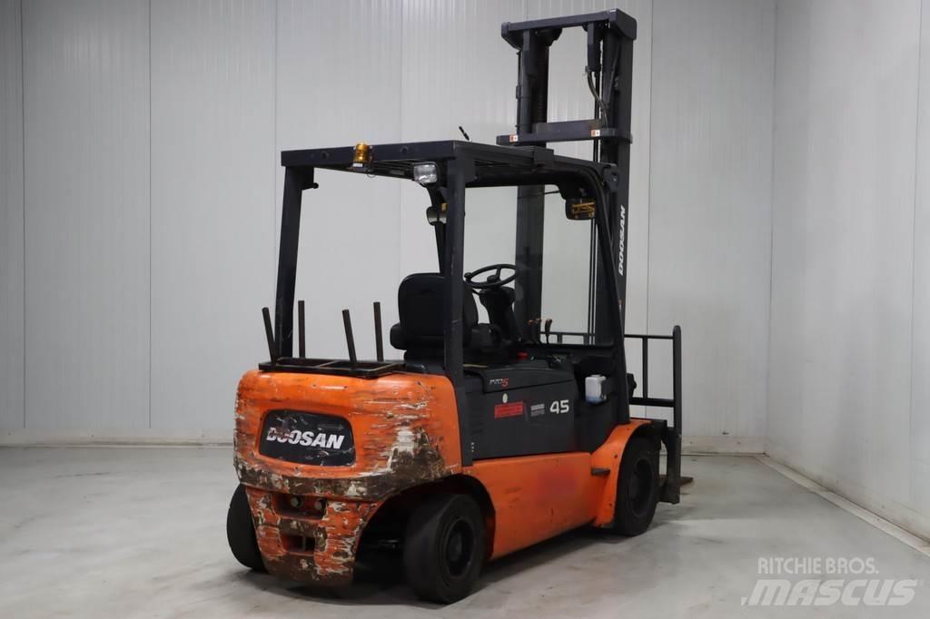 Doosan B45X-5 Elektriniai šakiniai krautuvai