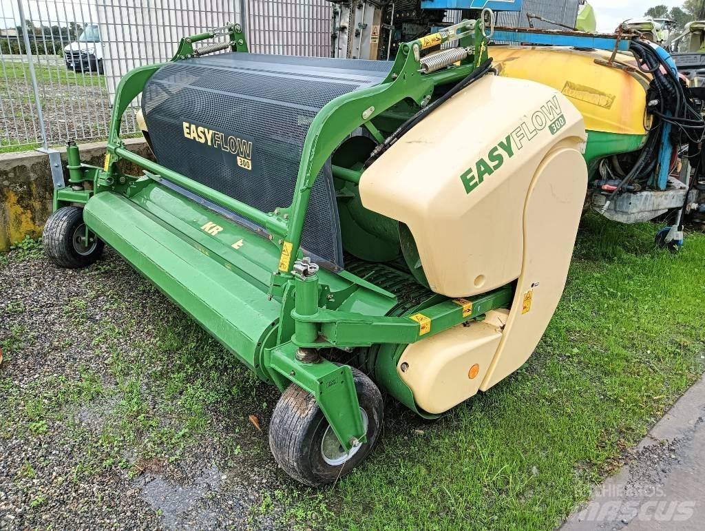 Krone Easy Flow 300 Pašarų ruošimo technika