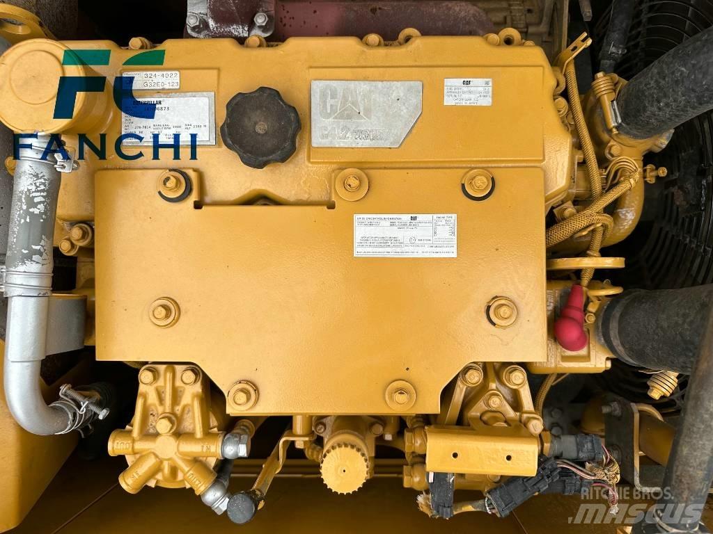 CAT 313D2GC Vidutinės galios ekskavatoriai 7-12 t