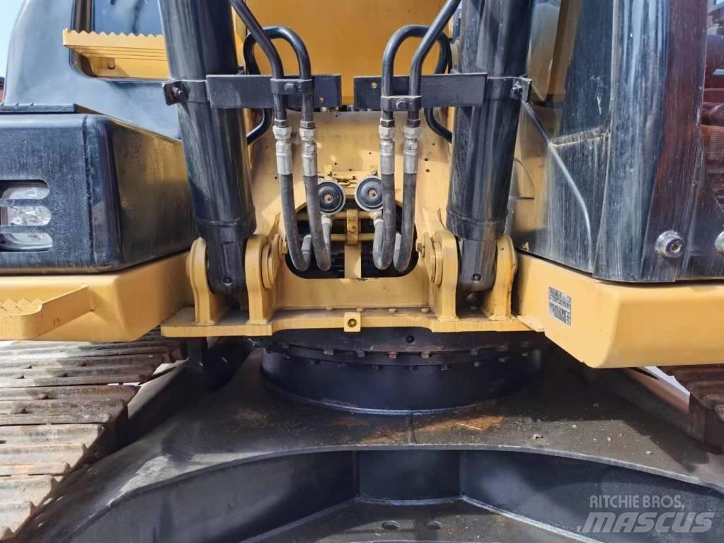 CAT 315 D2 Vikšriniai ekskavatoriai