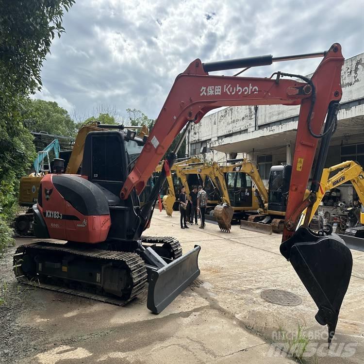 Kubota 183-3 Vikšriniai ekskavatoriai