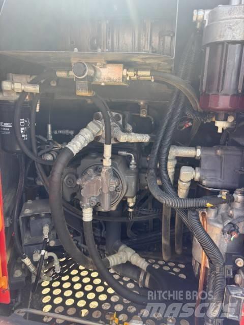 CASE CX 130 C Vikšriniai ekskavatoriai