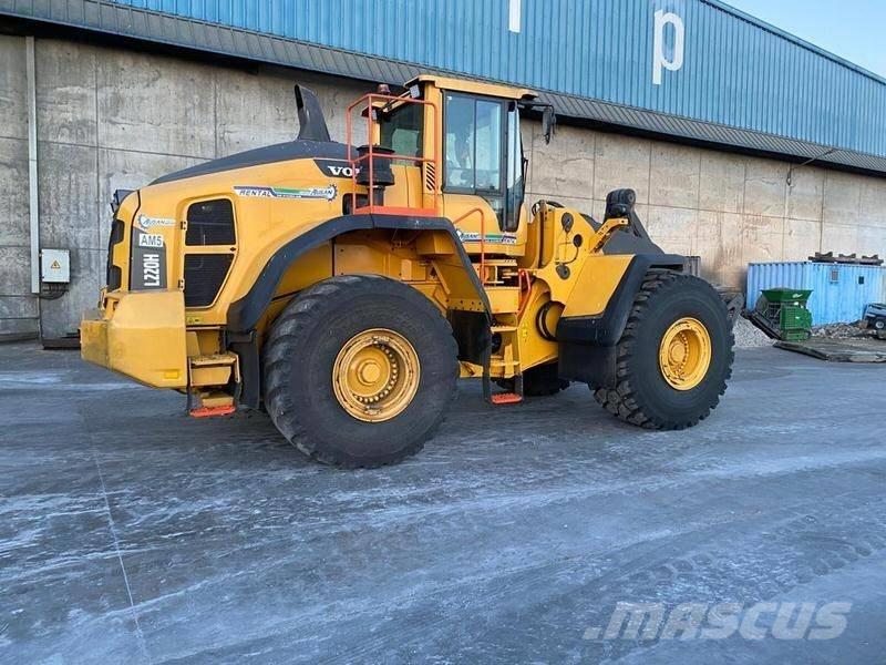 Volvo L 220 H Naudoti ratiniai krautuvai