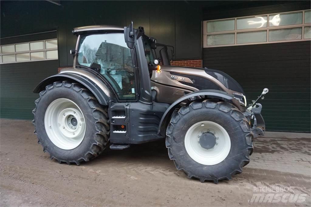 Valtra T175 Active Traktoriai
