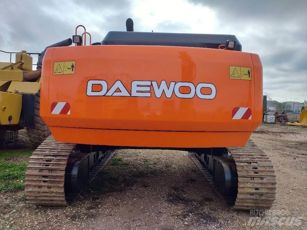 Daewoo 520 LC Vikšriniai ekskavatoriai