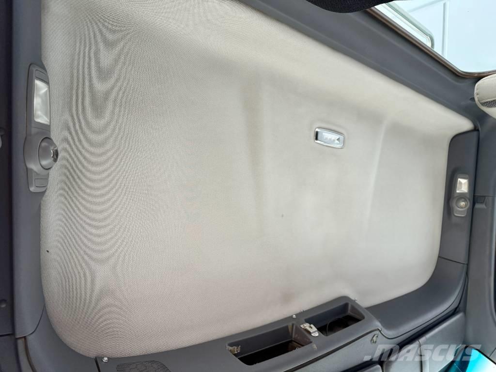 Peterbilt 567 Naudoti vilkikai