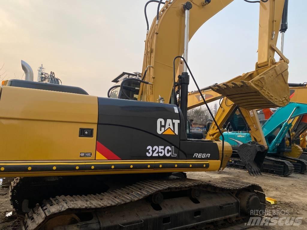 CAT 325 CL Vikšriniai ekskavatoriai