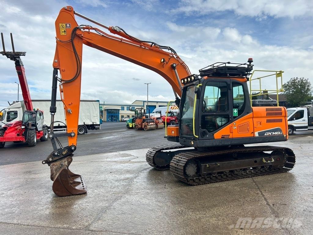Doosan DX140 LC Vikšriniai ekskavatoriai