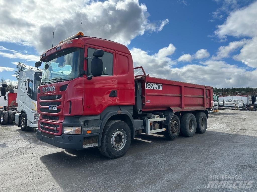 Scania R560 8x4 Savivarčių priekabų vilkikai